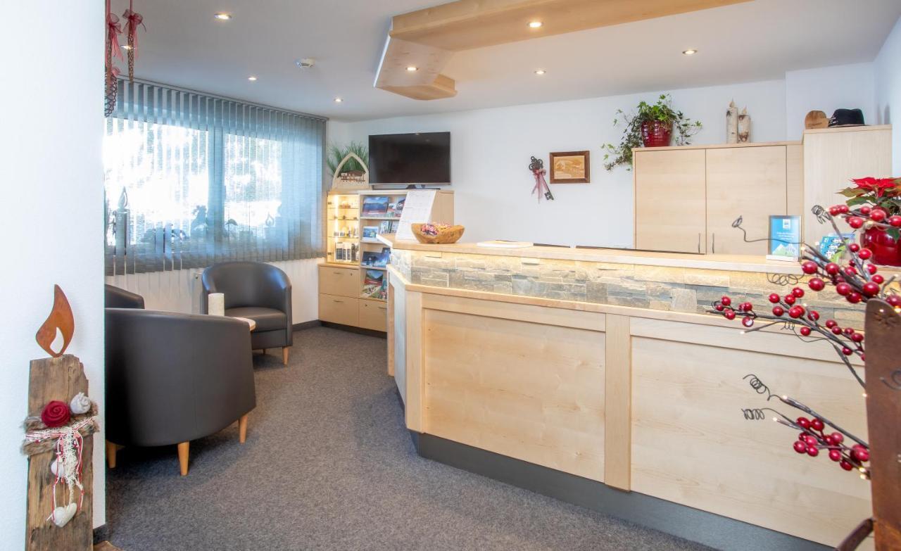 Olympia Privathotel Garni Sankt Jakob in Defereggen Exteriör bild