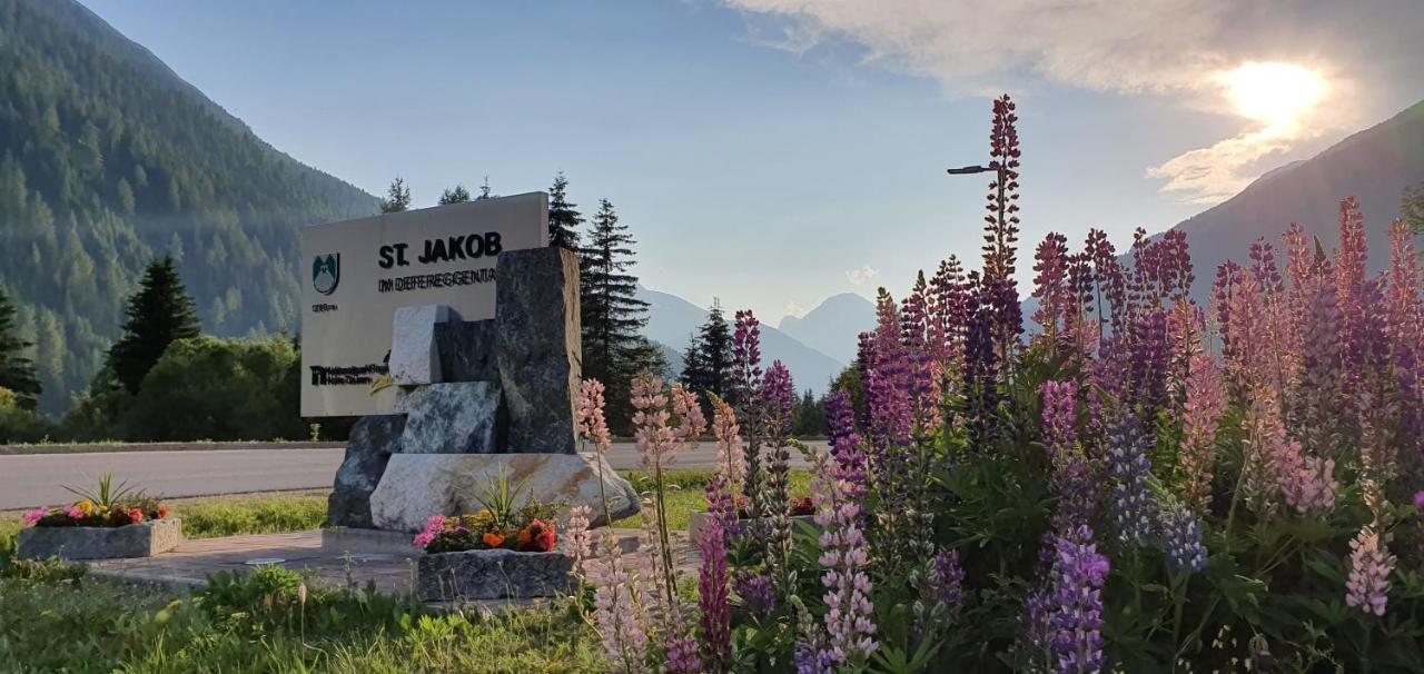 Olympia Privathotel Garni Sankt Jakob in Defereggen Exteriör bild